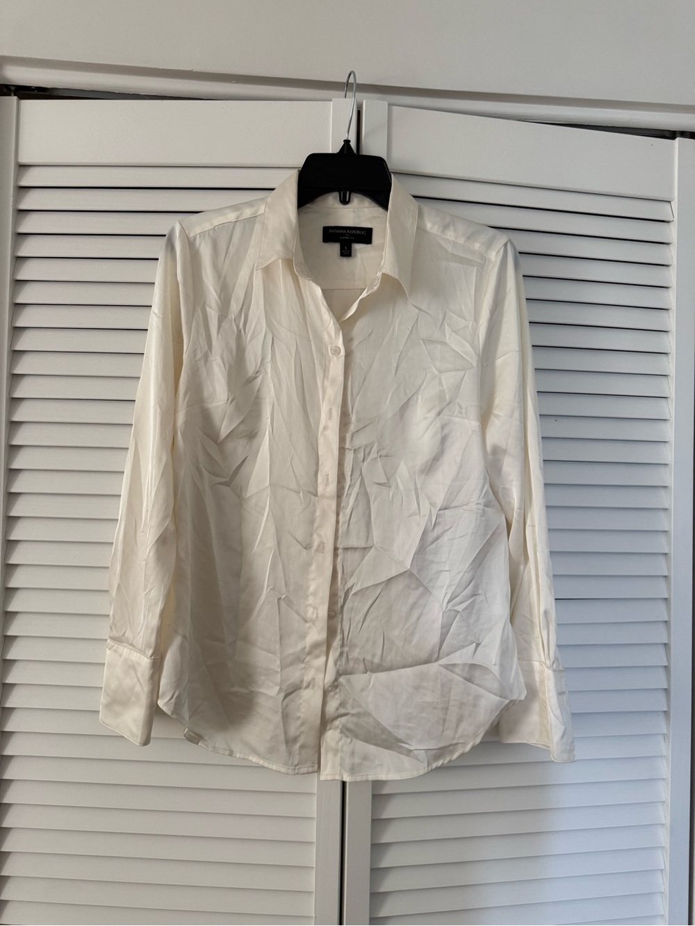 Banana Republic Cream Button-Down Dress Shirt